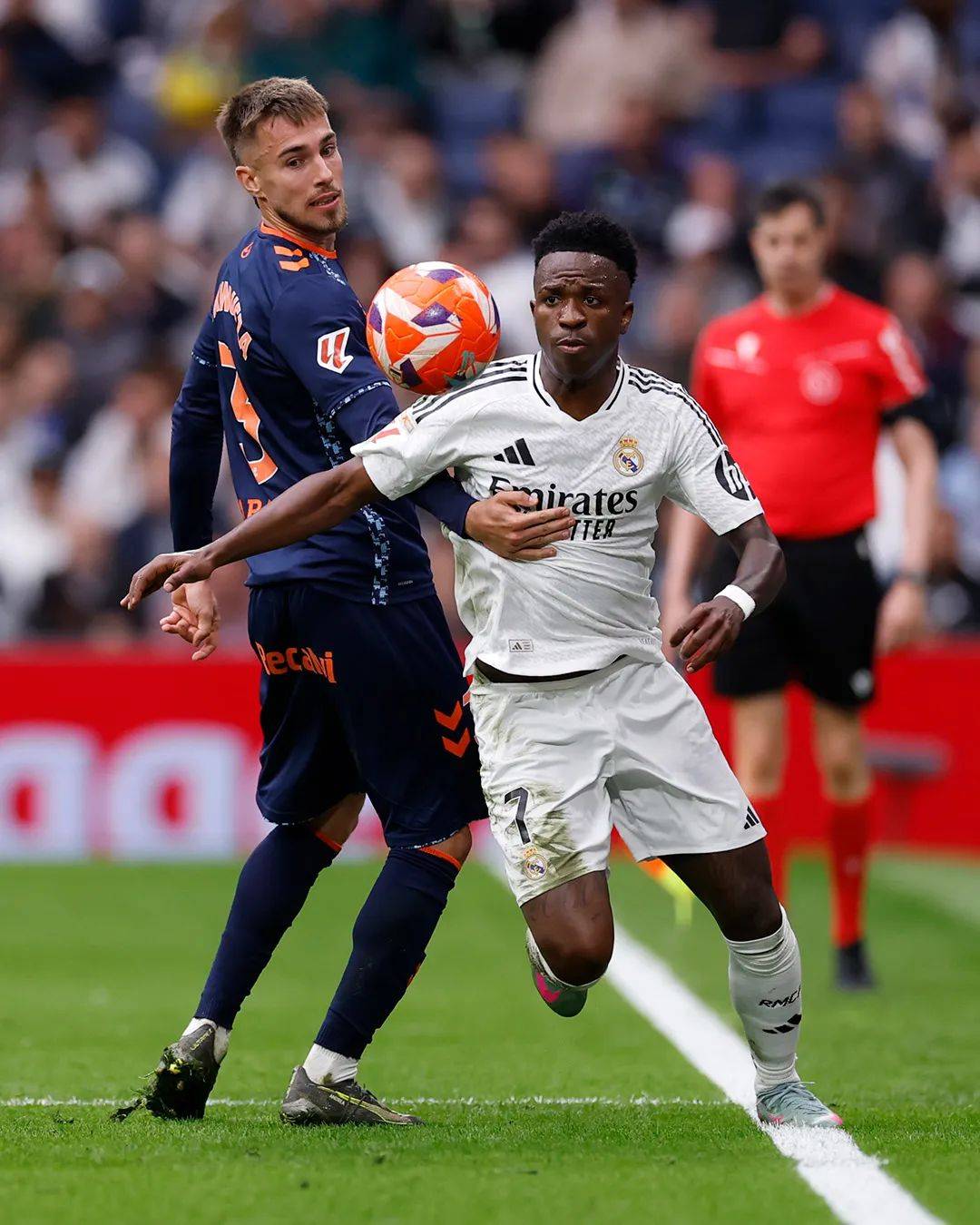 姆巴佩官方宣布败北新规,塞尔维亚队引发争议!观众掌声雷动 姆巴佩官方宣布败北新规,塞尔维亚队引发争议!观众掌声雷动