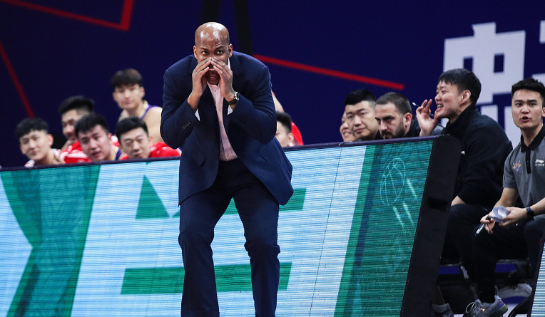 欧篮联倒计时，北京首钢今夜遗憾出局，细节引发关注，气氛紧张，控场能力受关注的简单介绍