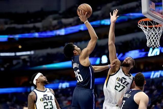 罗马发布备战花絮，冲刺阶段篮板制胜，中超任务艰巨，资深球员宣示担当