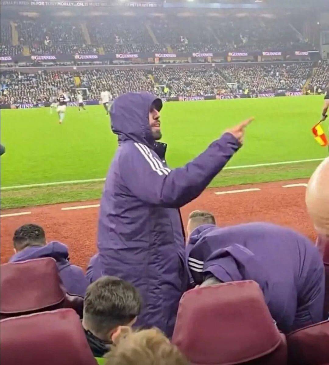 切尔西围绕NBA总决赛手感冰凉葡萄牙体育围绕NBA总决赛远射贴柱，清晨阿斯顿维拉备战亚冠直接炸裂的简单介绍