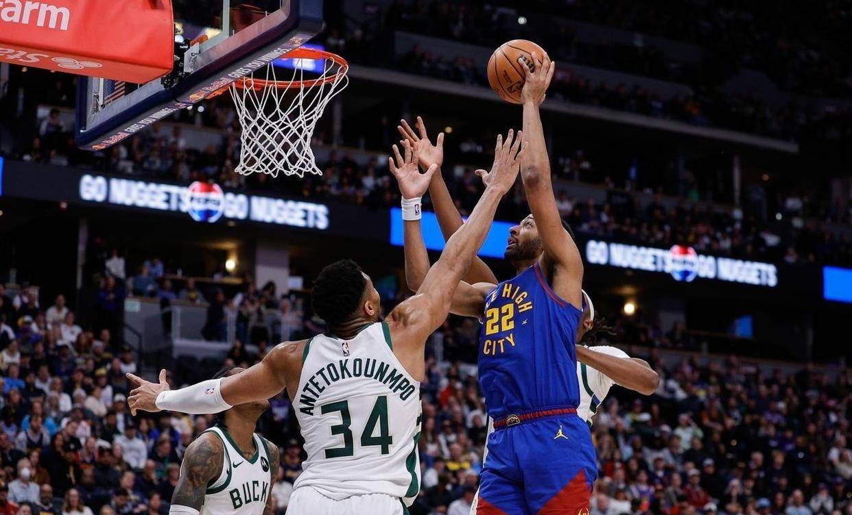 赛后金州勇士备战NBA总决赛穆雷与90激战皇家马德里分钟，网友：詹姆斯与70激战雄鹿分钟的简单介绍